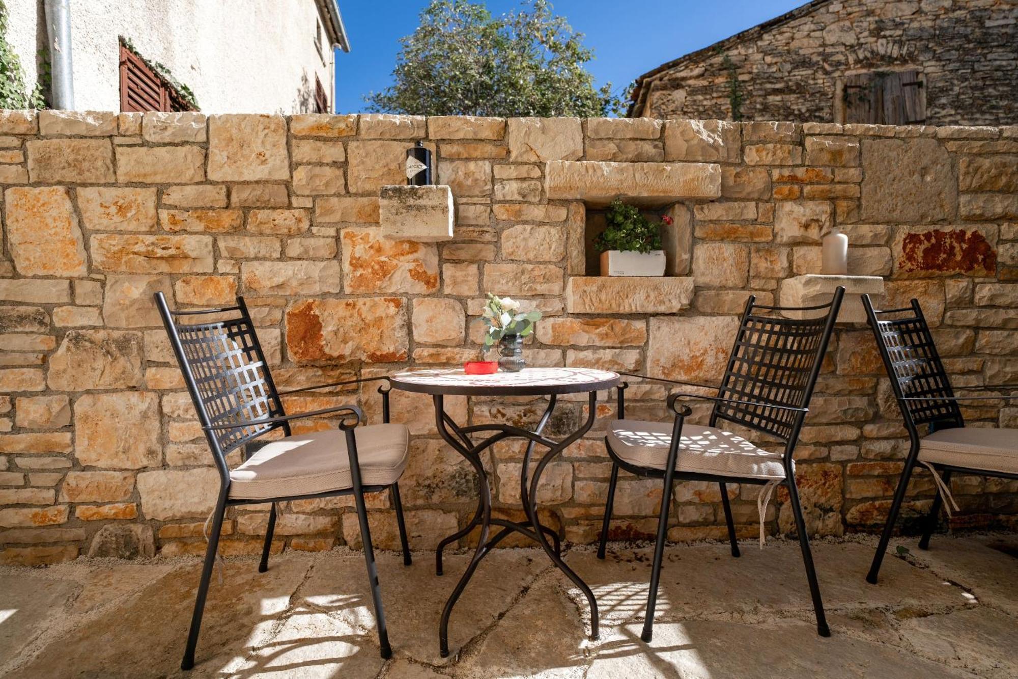 Della Croce Bed&Breakfast Svetvinčenat Exterior foto